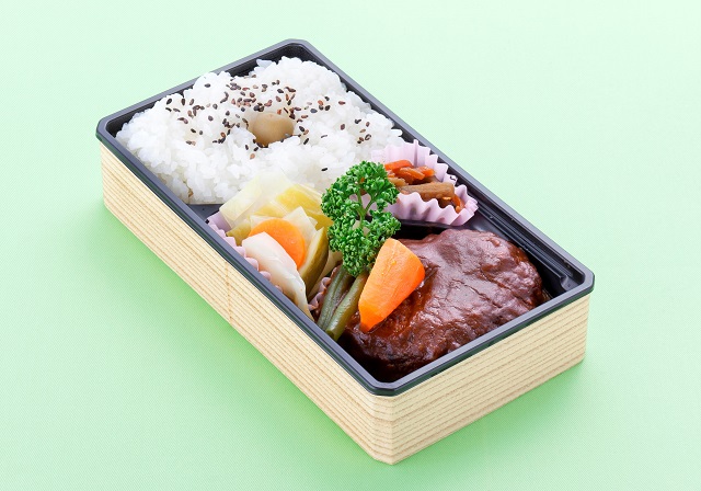 帰省シーズン エキュートで人気のお弁当 お土産ランキングtop5はこれだ