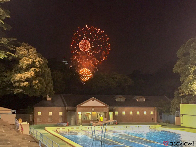 横浜市 元町公園プール がオープン 絶好のロケーションで星空の下泳ごう