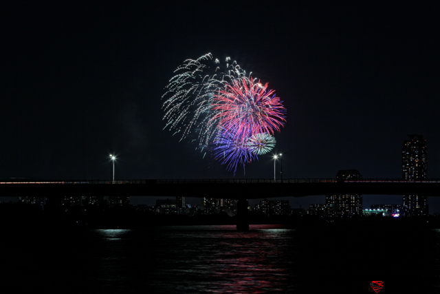 17北区花火大会が10月14日 土 に開催 東京の秋の夜空を彩る花火を楽しもう