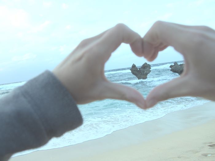 古宇利島 沖縄最強の絶景ビーチ 恋する女子から大人気のハートロックも