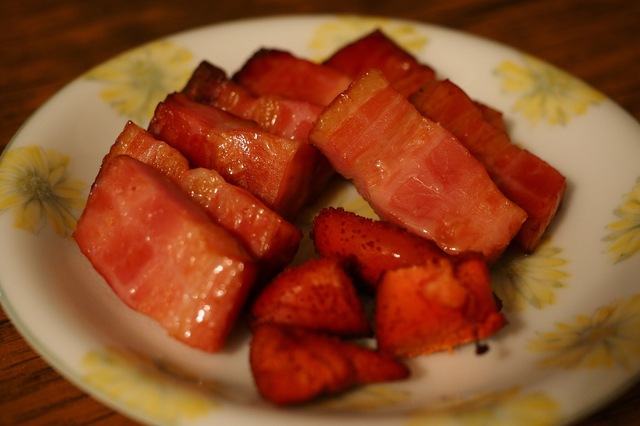 【大人気の燻製をとことん極める】自宅での作り方や一風変わった燻製食材を徹底解説
